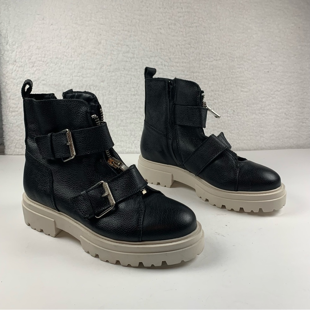 Dolce Vita Women's Size 8 Avari Ankle Lug Sole Black Leather Boot NWOB 7367